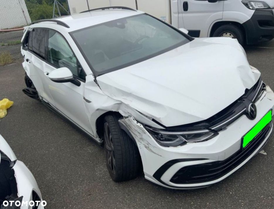 Volkswagen Golf 1.5 eTSI mHEV R-Line DSG - 2