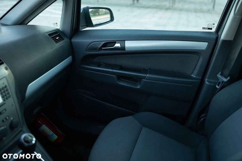 Opel Zafira 1.9 CDTI Cosmo - 22