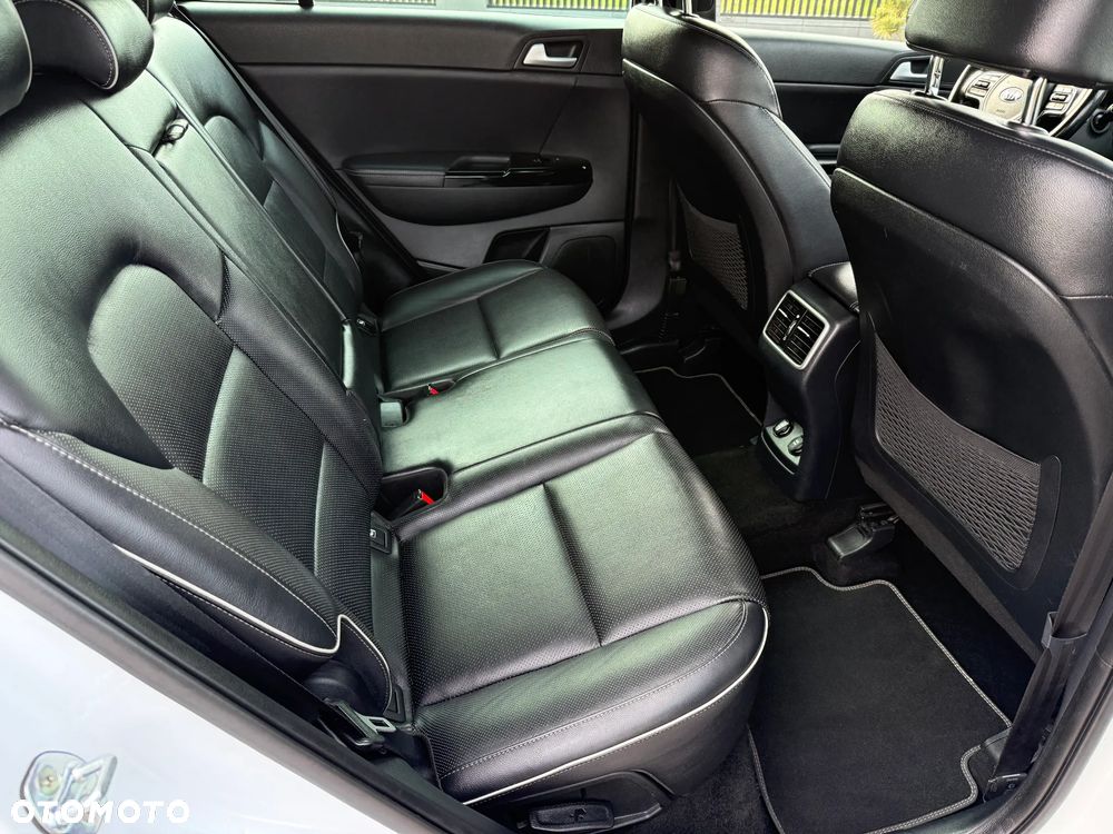 Kia Sportage 2,0 CRDI AWD GT Line - 27