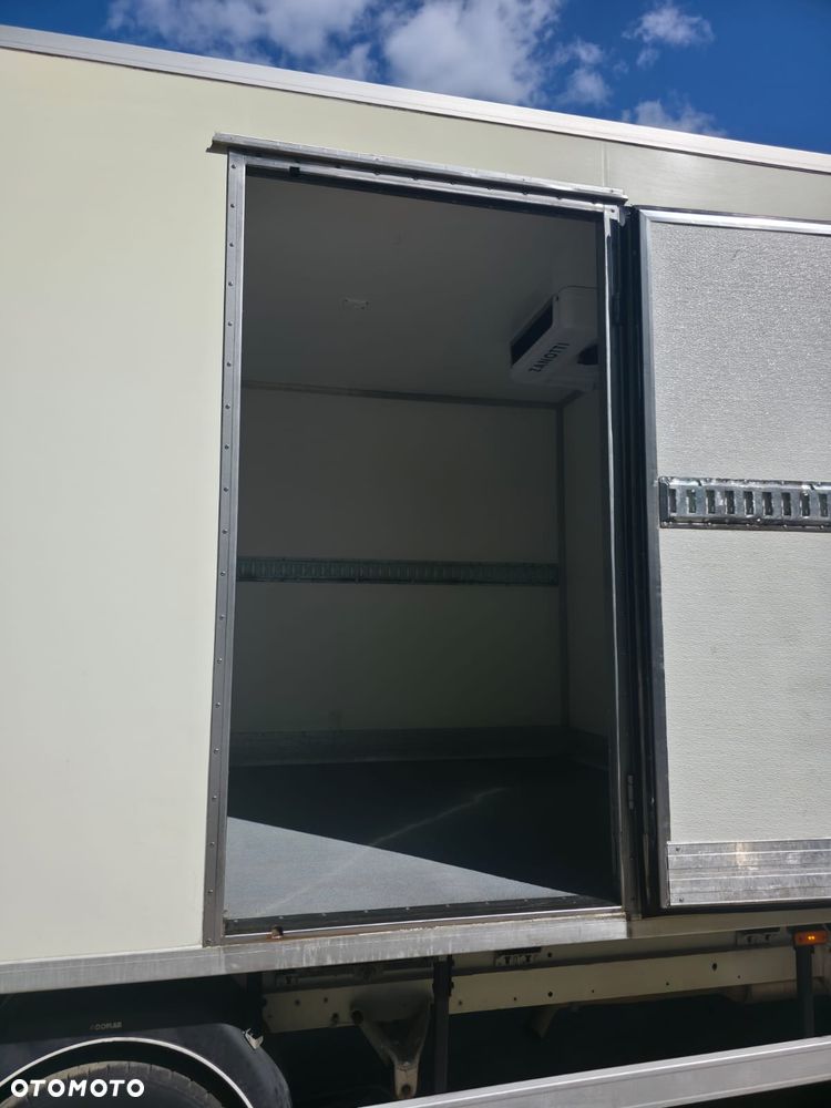 Mercedes-Benz SPRINTER - 17