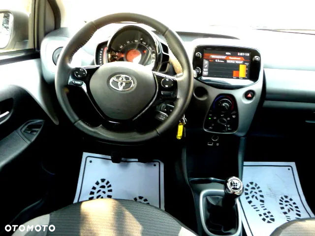 Toyota Aygo 1.0 VVT-i Color Edition - 22