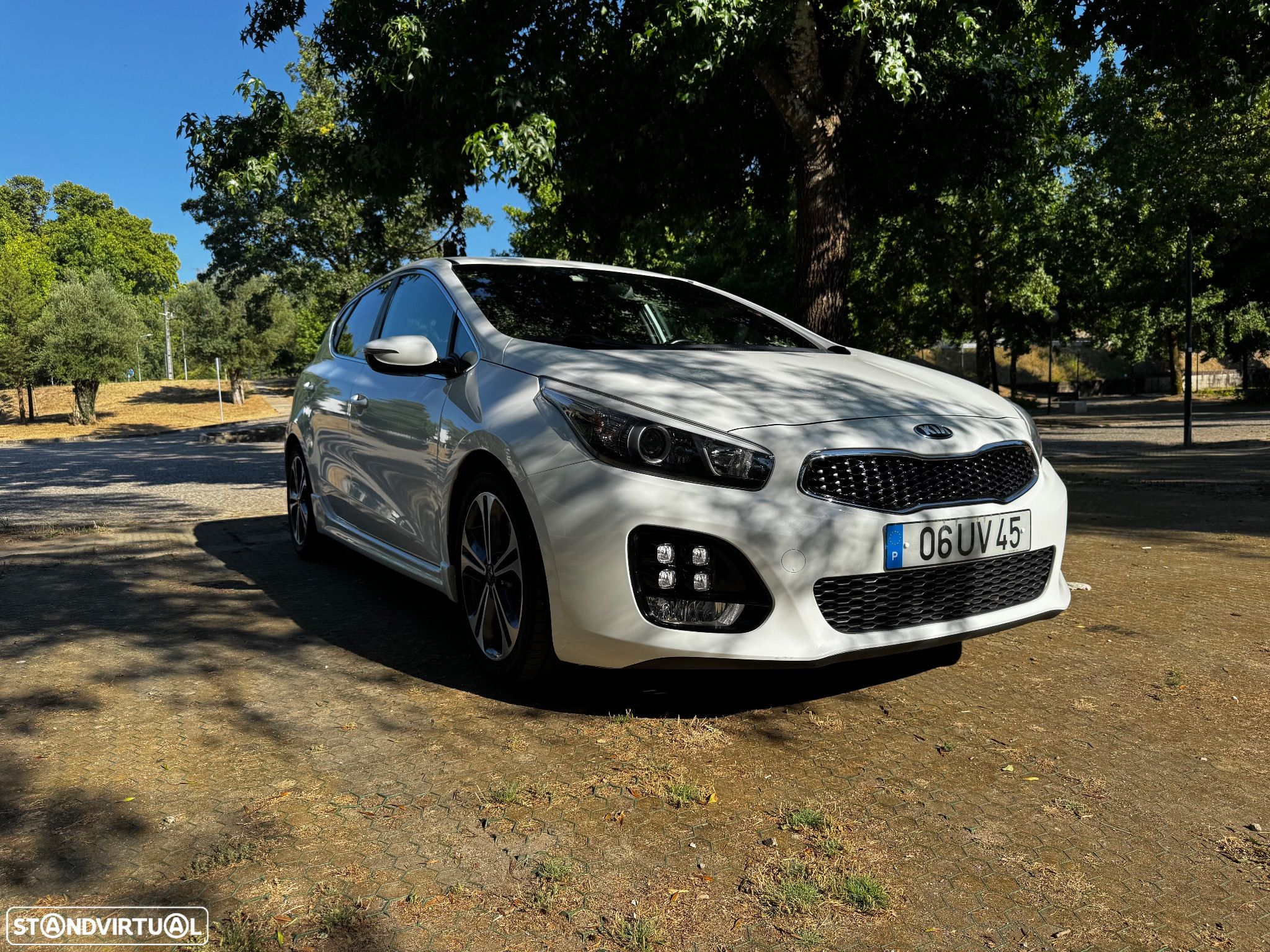 Kia Ceed 1.0 T-GDI GT Line - 1