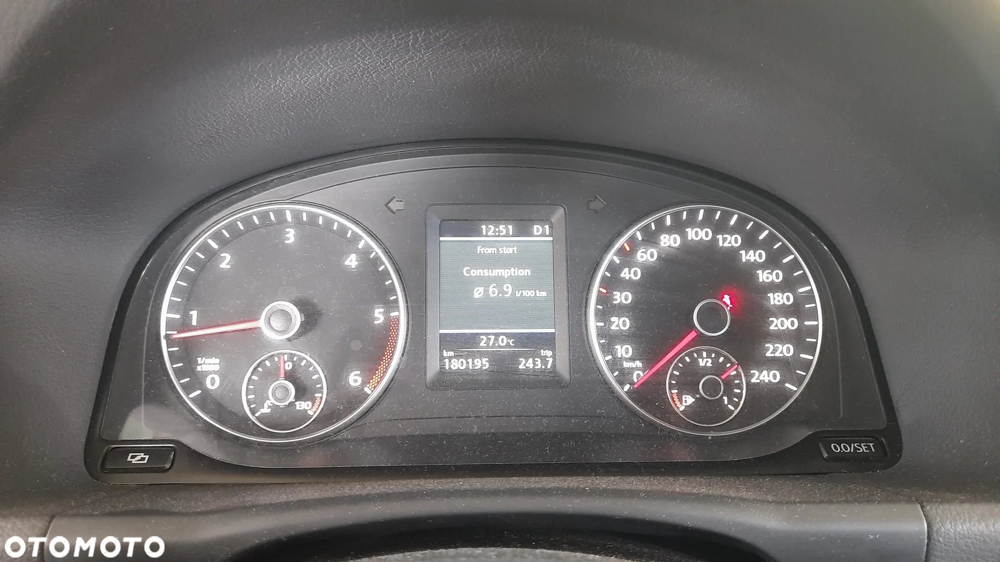 Volkswagen Touran 2.0 TDI DPF DSG Highline - 4
