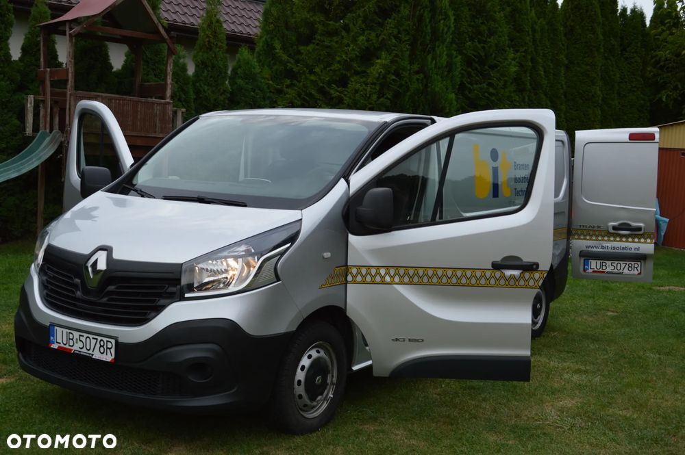 Renault Trafic - 16