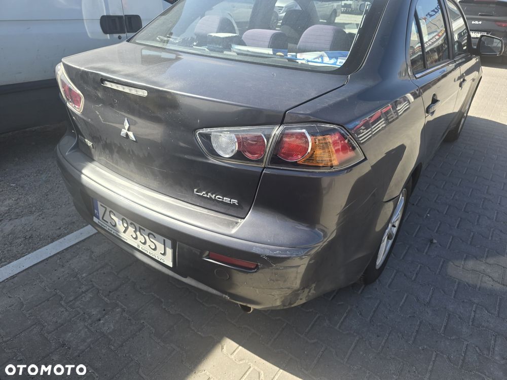 Mitsubishi Lancer - 3