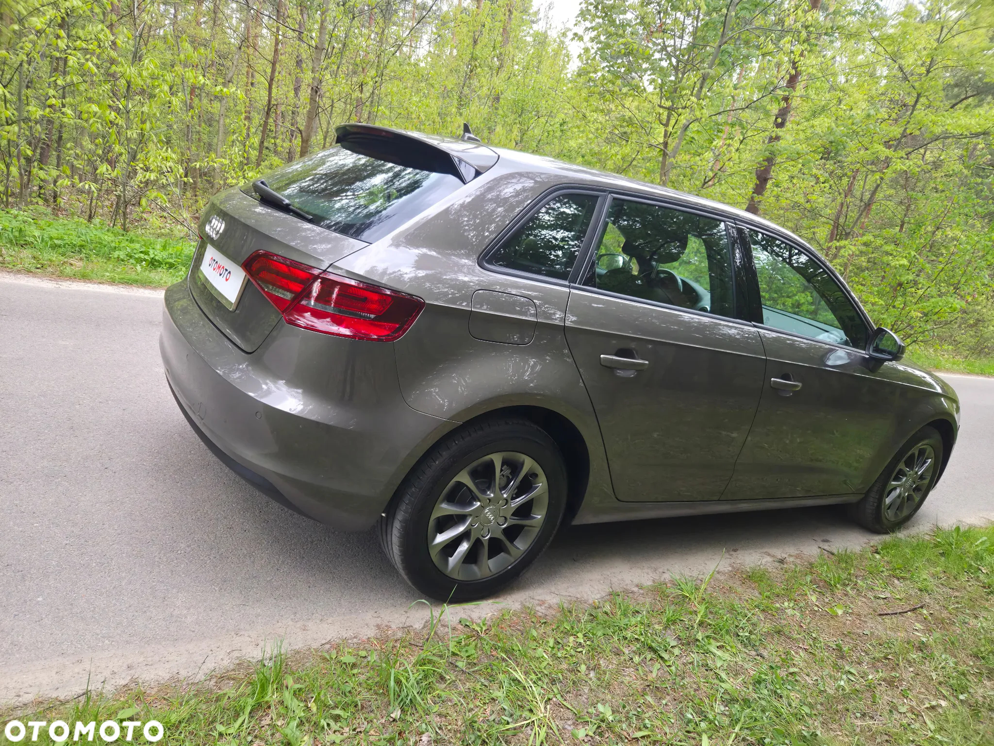 Audi A3 1.6 TDI Ambiente - 5