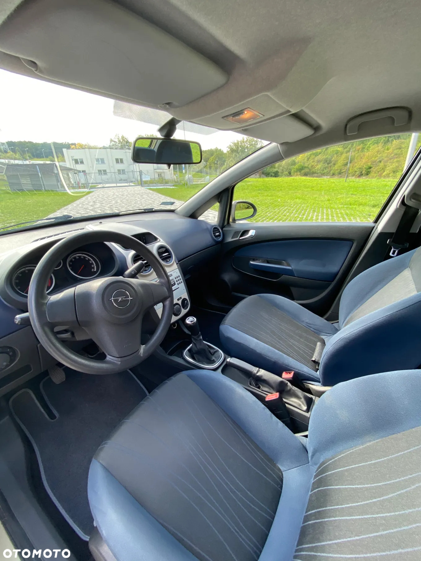 Opel Corsa 1.2 16V Cosmo - 11