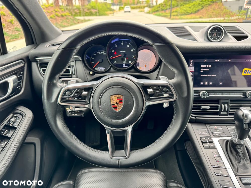 Porsche Macan - 11