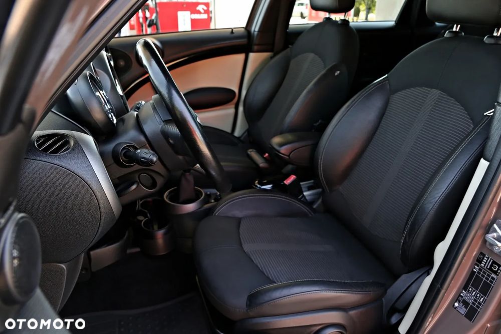 MINI Countryman Cooper D - 24