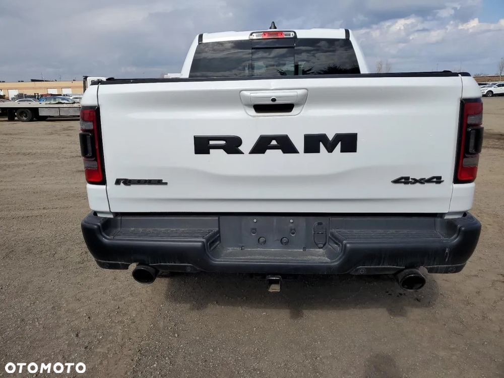 RAM 1500 - 4
