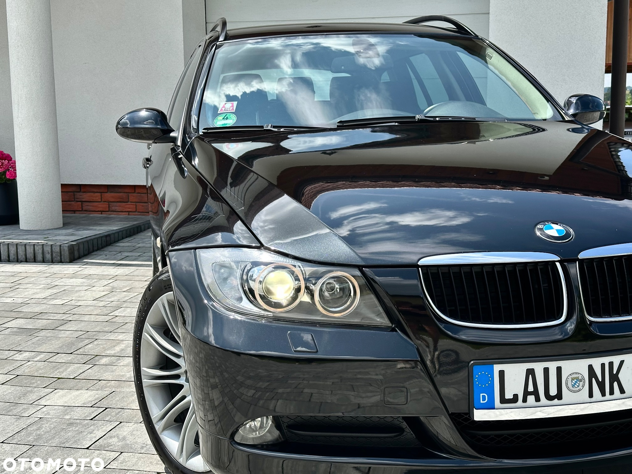 BMW Seria 3 320i Touring - 11