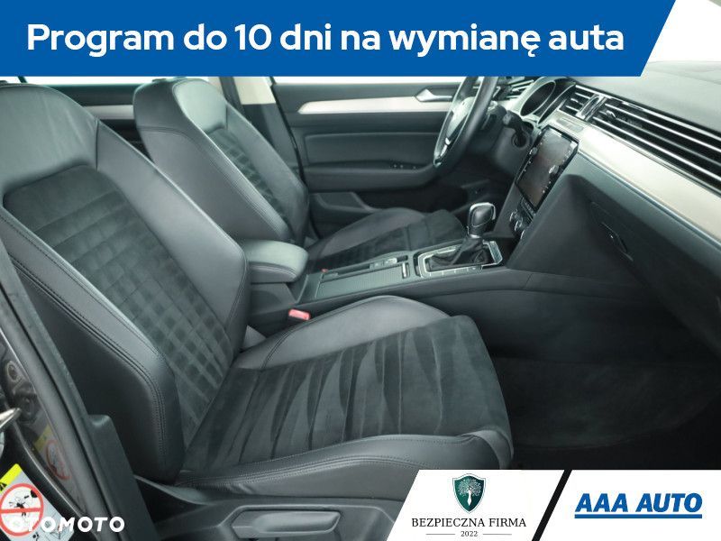 Volkswagen Passat Variant - 9