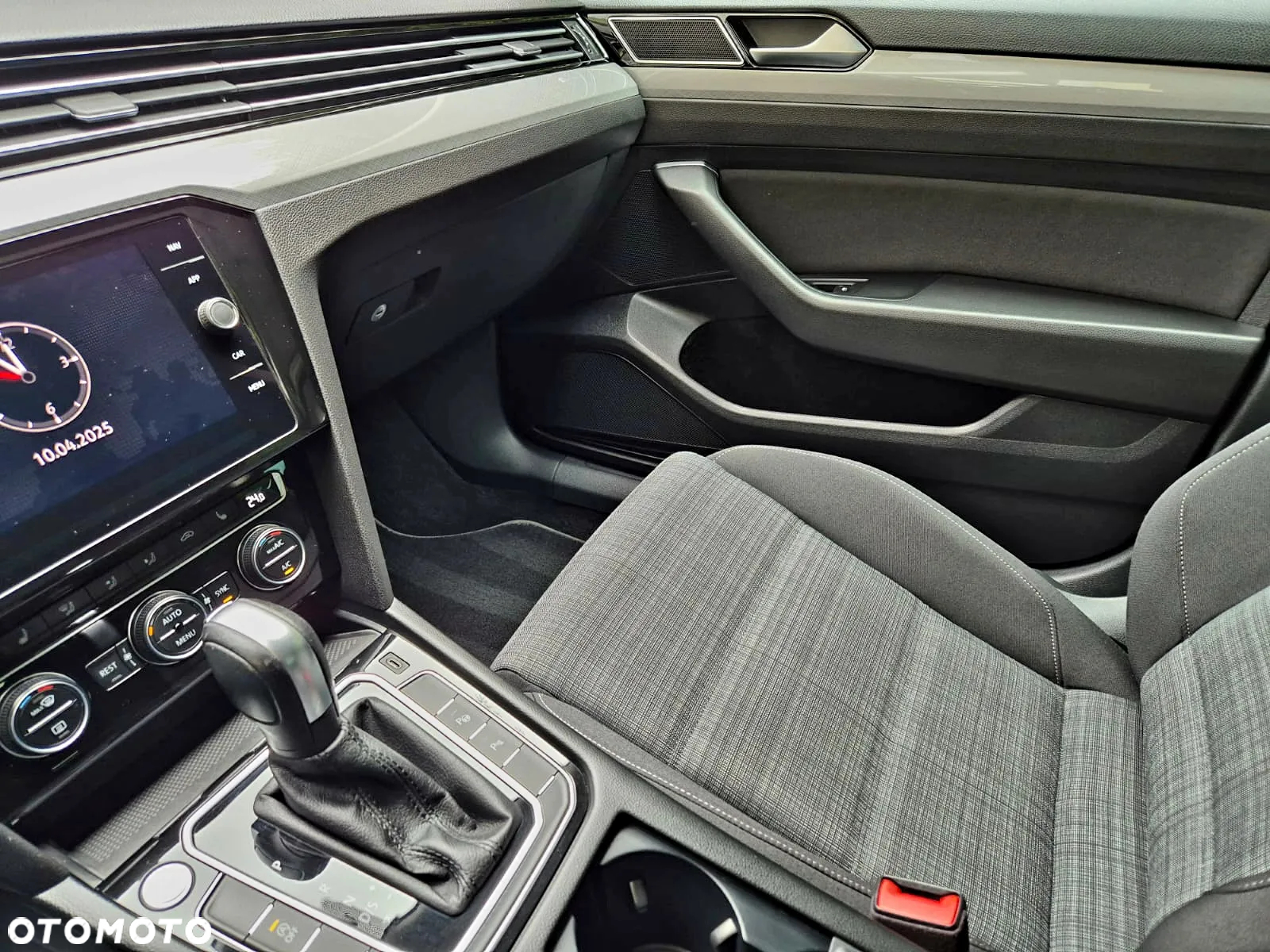 Volkswagen Passat 2.0 TSI Business DSG - 16