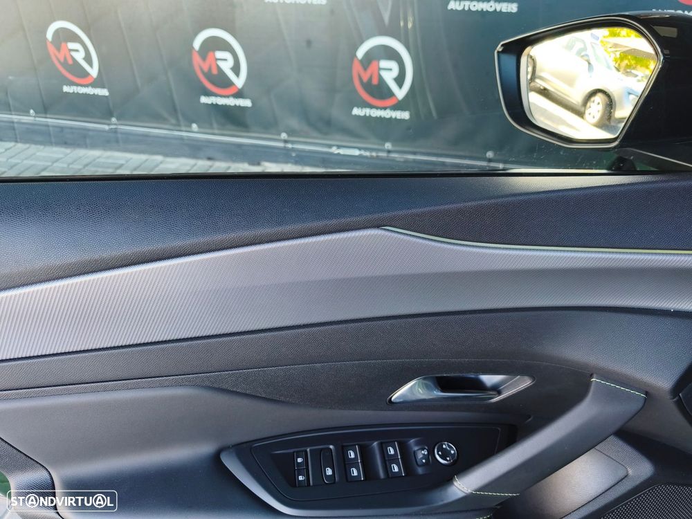 Peugeot 308 1.2 PureTech GT EAT8 - 32