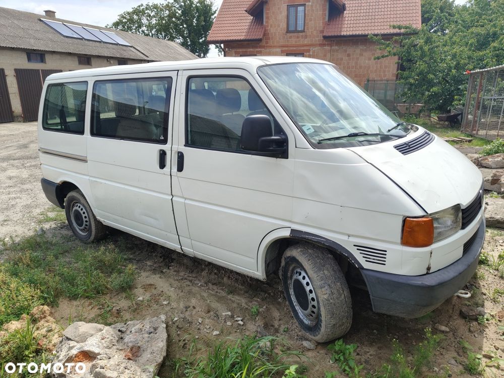 Volkswagen Caravelle - 4