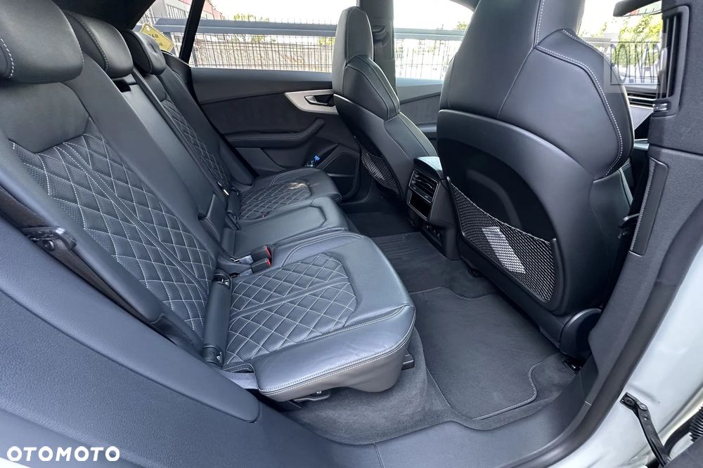 Audi SQ8 - 15