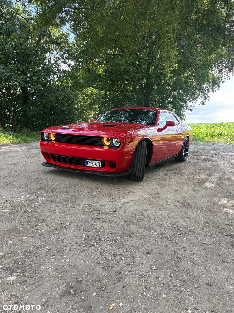 Dodge Challenger - 9