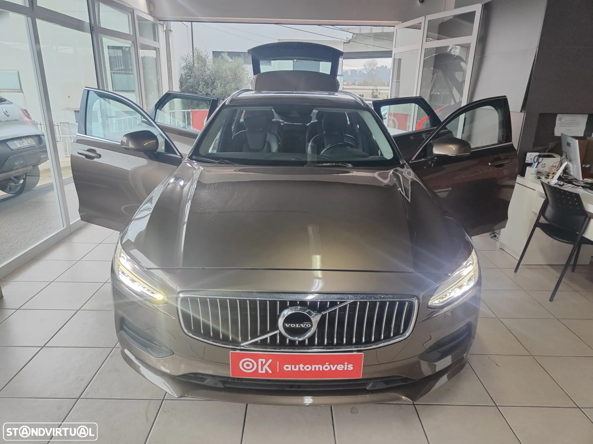 Volvo V90 2.0 D4 Momentum Plus Geartronic - 18