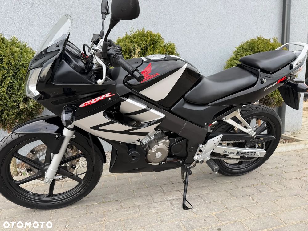 Honda CBR - 36