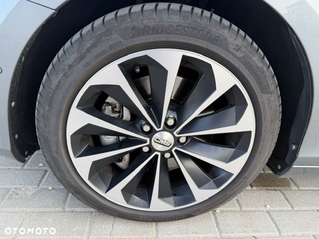 Volvo V40 D4 Drive-E Momentum - 22