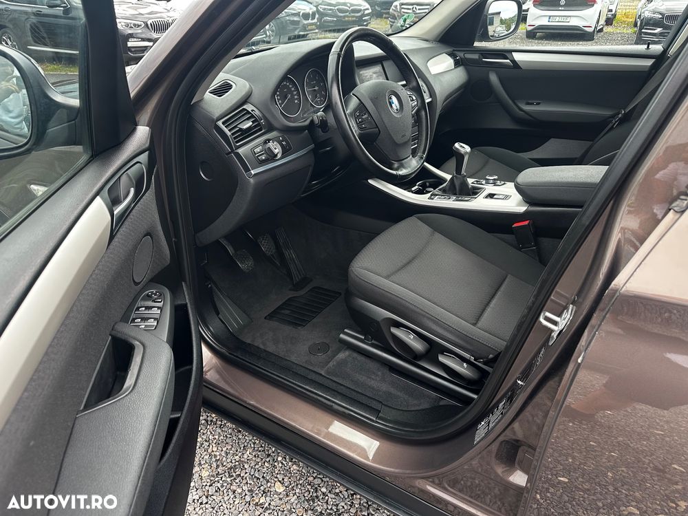 BMW X3 xDrive20d - 33