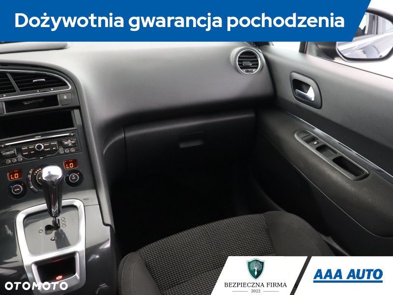 Peugeot 5008 - 10
