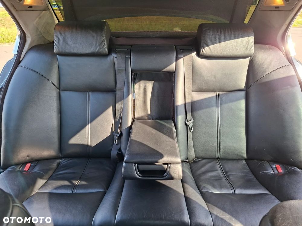 BMW Seria 7 740iL - 21