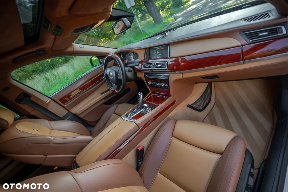 BMW-ALPINA B7 Bi-Turbo Switch-Tronic Allrad Langversion - 17
