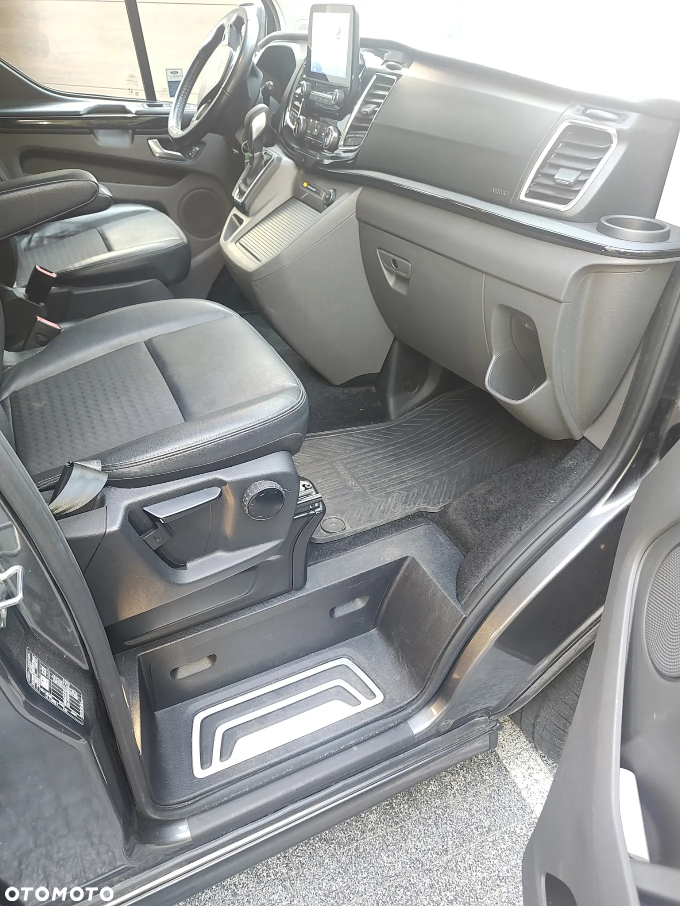 Ford Tourneo Custom 2.0 EcoBlue L1 Sport SelectShift - 8