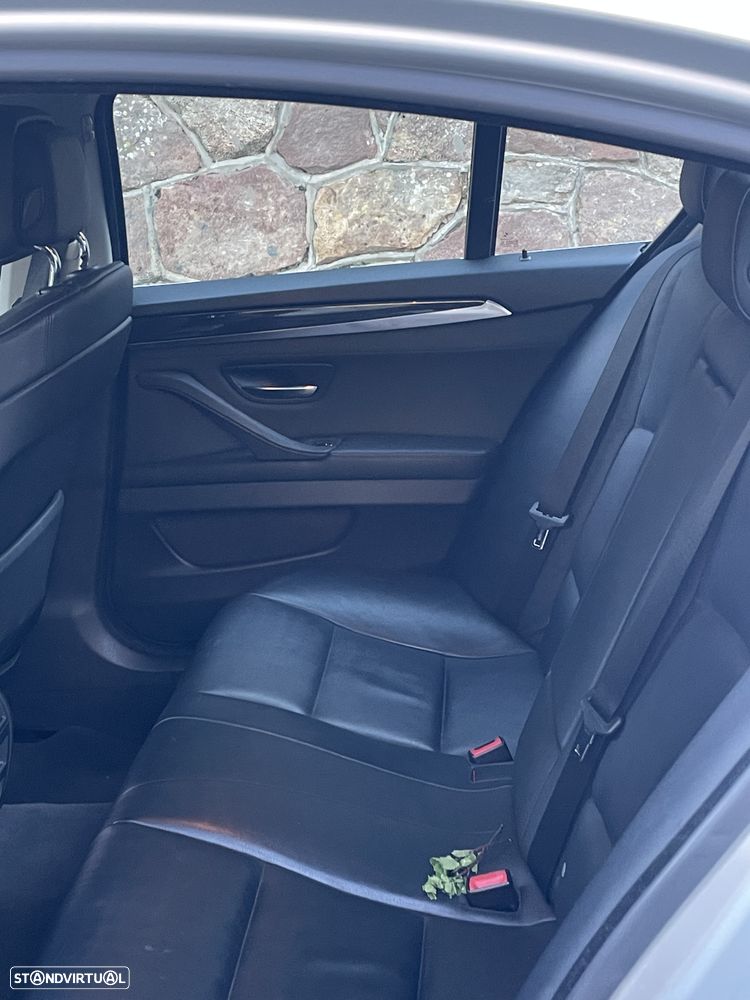BMW 520 d Auto - 10