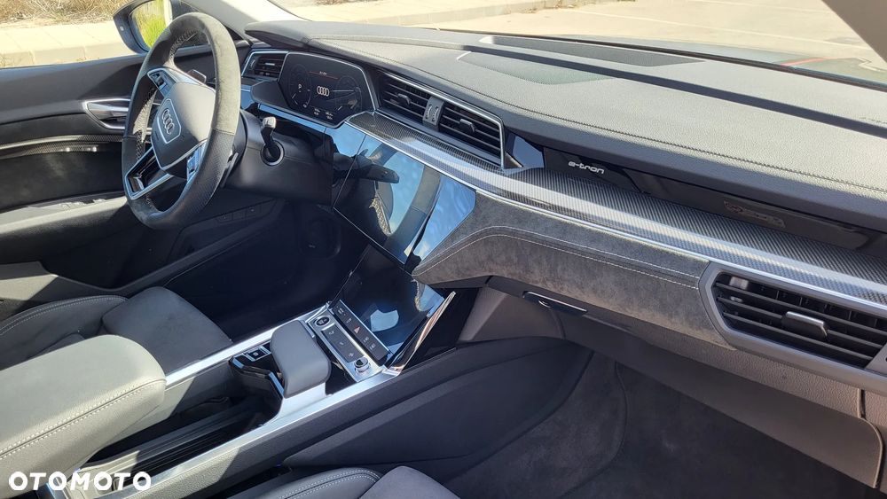 Audi Q8 e-tron 55 114kWh Quattro S Line - 8