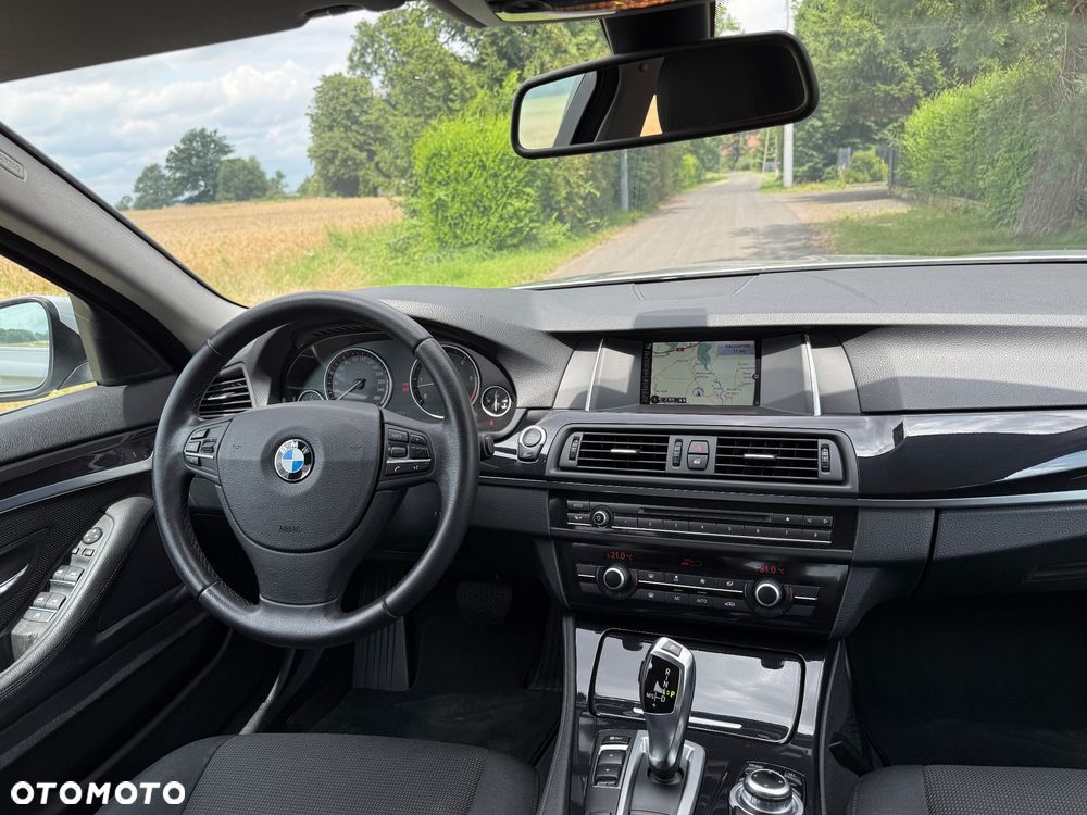 BMW Seria 5 530d Sport-Aut - 7