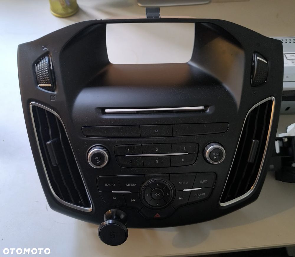 radio ford focus MK3 lift - 2