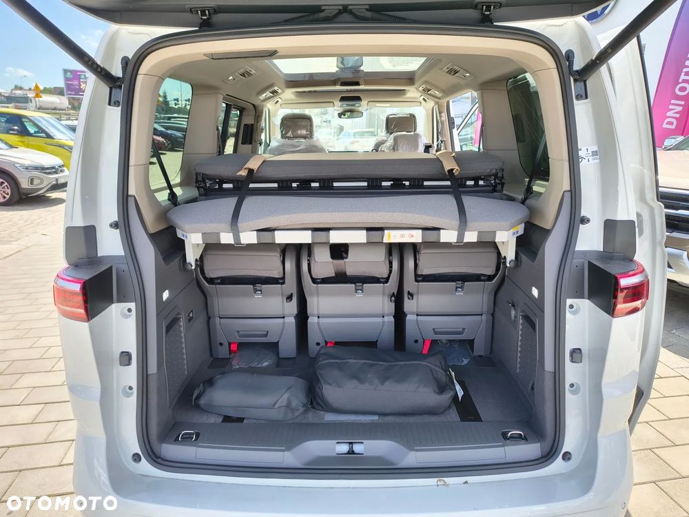 Volkswagen Multivan - 8