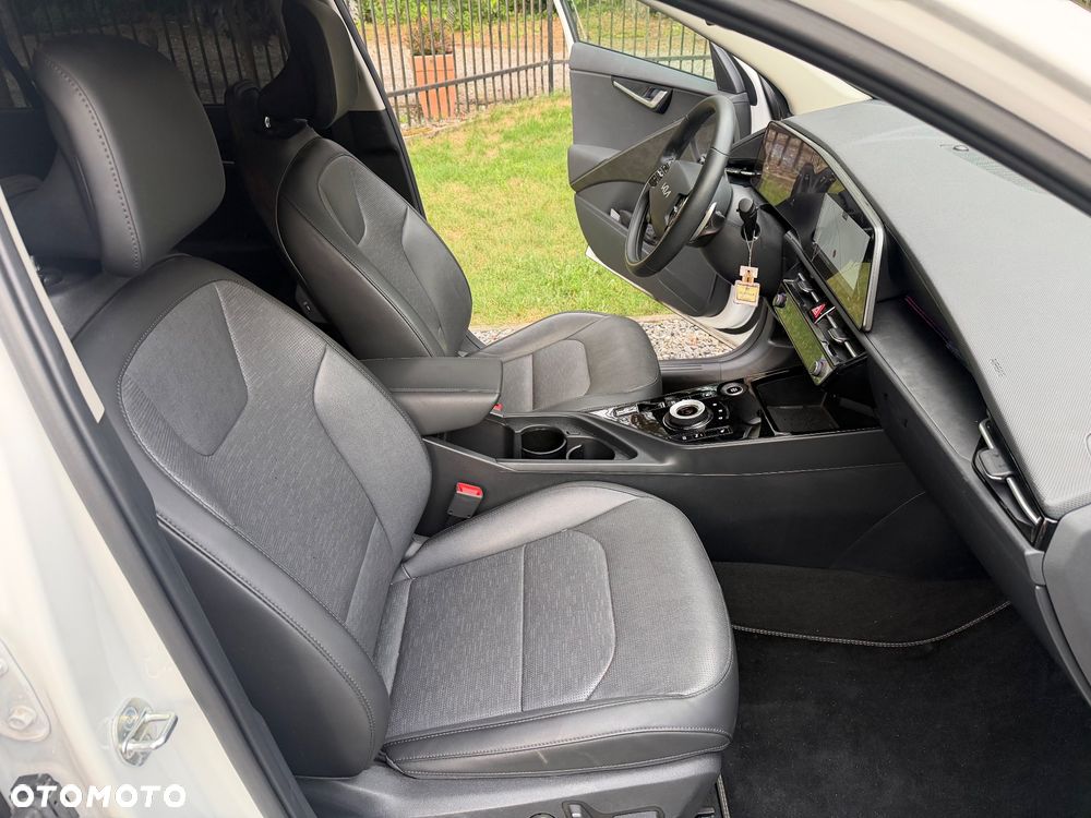 Kia Niro 1.6 GDI Hybrid Business Line - 26