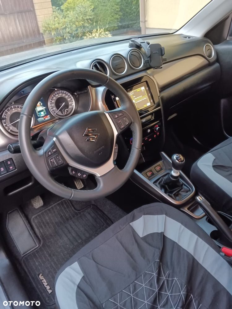 Suzuki Vitara - 21