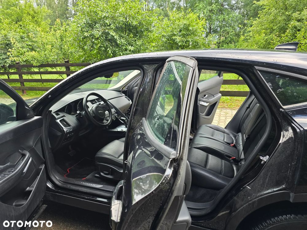 Jaguar E-Pace D150 AWD HSE - 21