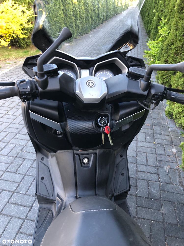 Yamaha X-max - 4
