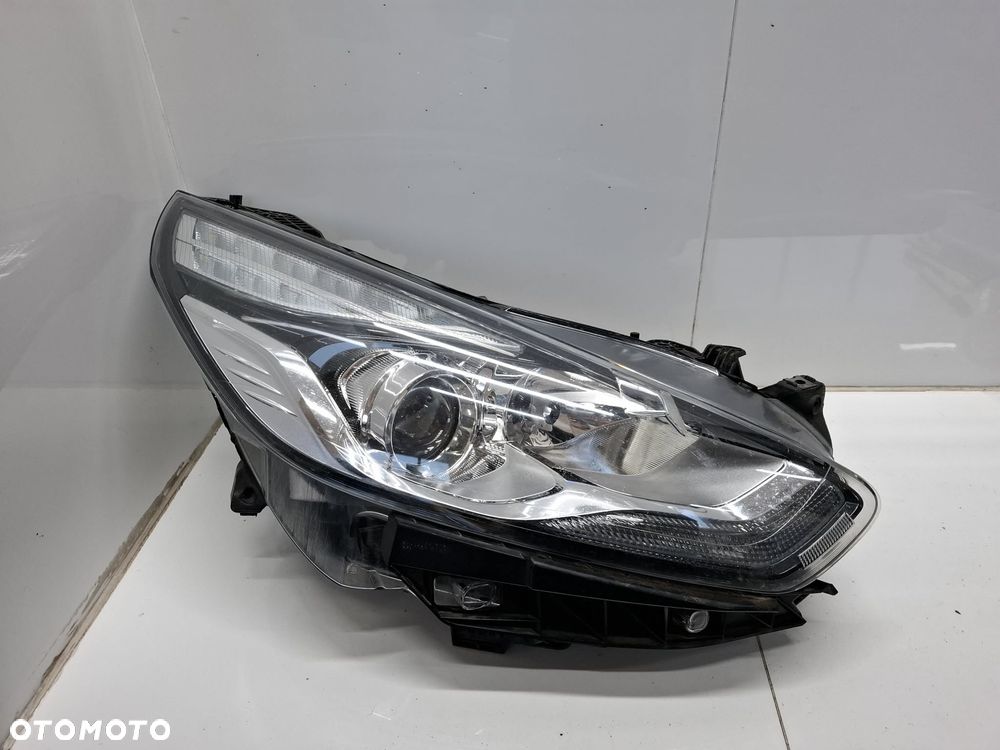 LAMPA PRAWA PRZEDNIA PRZÓD FORD GALAXY II S-MAX S MAX SOCZEWKA LED IDEALNA EM2B13W029GG - 1