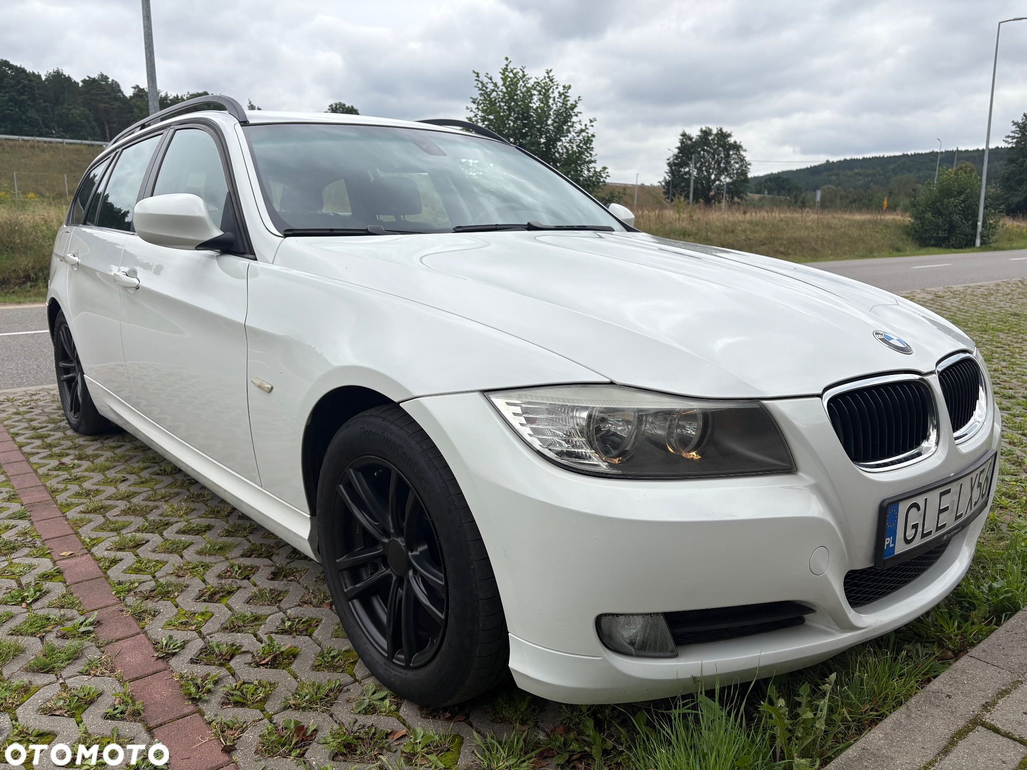 BMW Seria 3 318d DPF Touring - 14