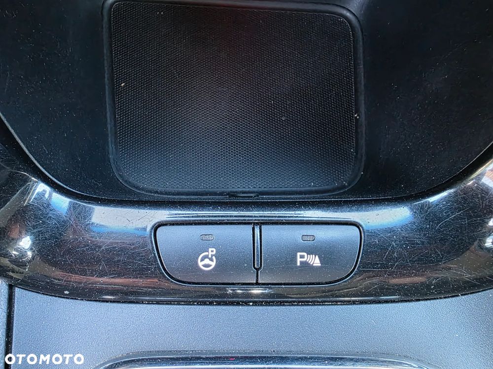 Kia Ceed 1.6 CRDi 128 Platinum Edition - 24
