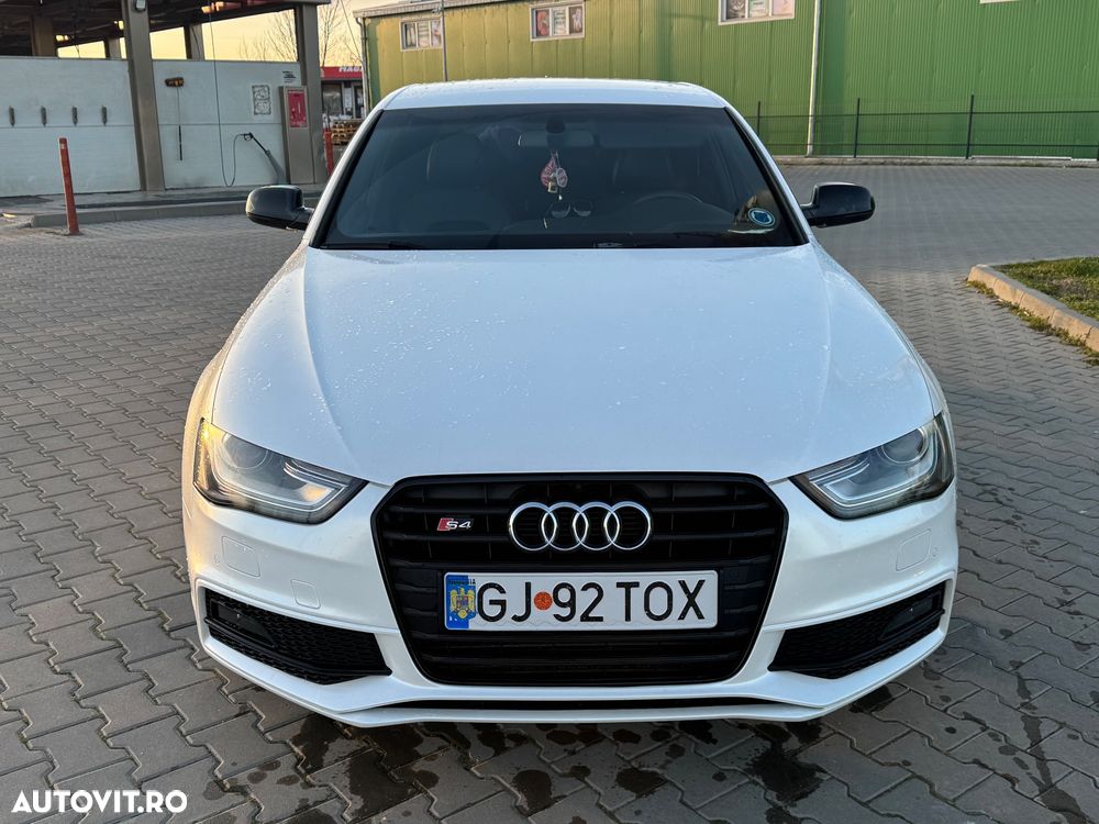 Audi A4 2.0 TDI DPF multitronic S line Sportpaket - 8