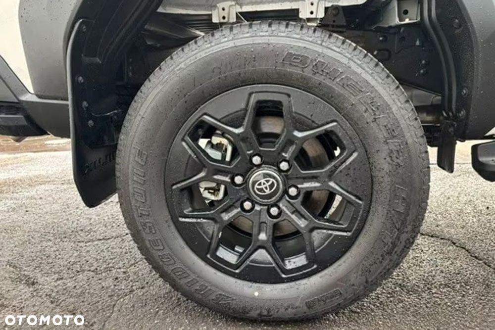 Toyota Hilux - 15