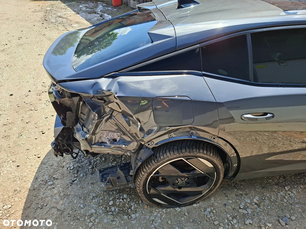Peugeot 408 225 e-EAT8 GT - 14