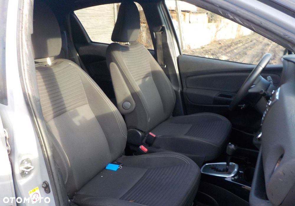 Toyota Yaris - 27