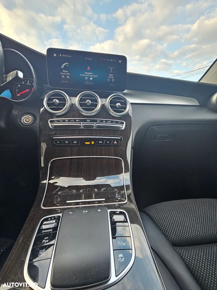 Mercedes-Benz GLC 300 e 4MATIC - 14