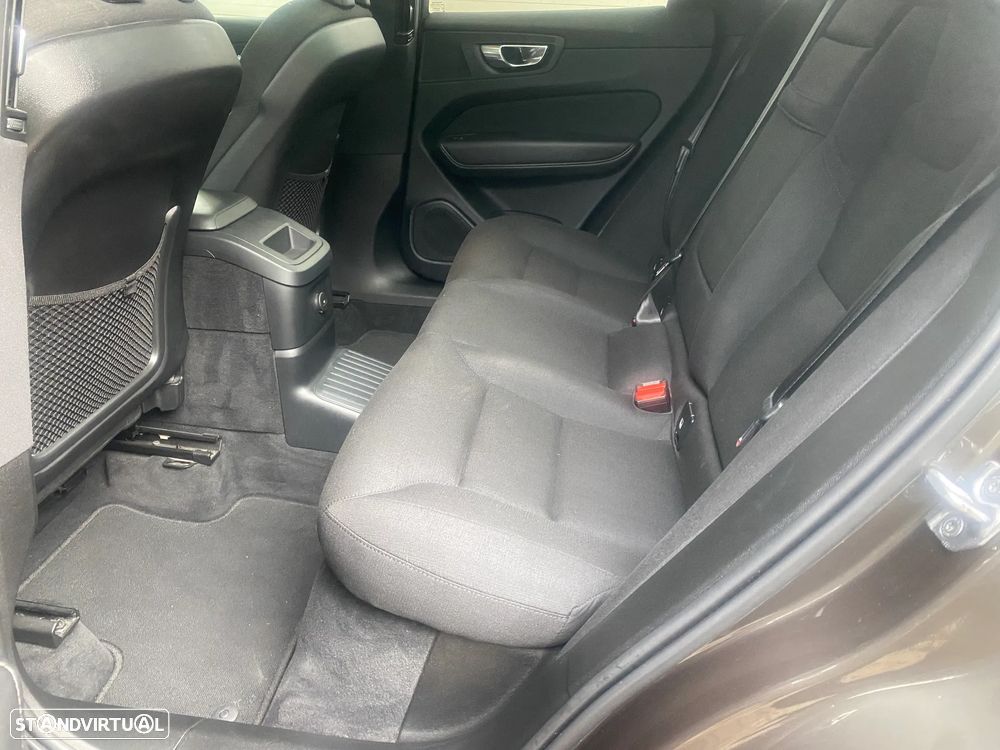 Volvo XC 60 2.0 T6 PHEV Inscription Expression AWD - 17