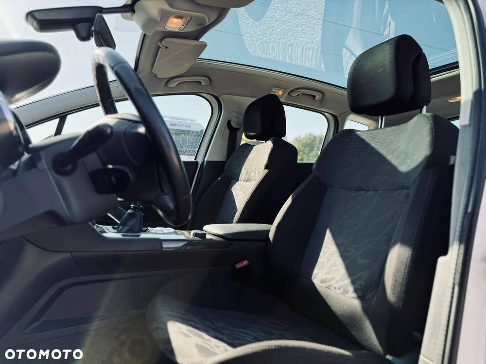 Peugeot 3008 1.6 HDi Premium - 22