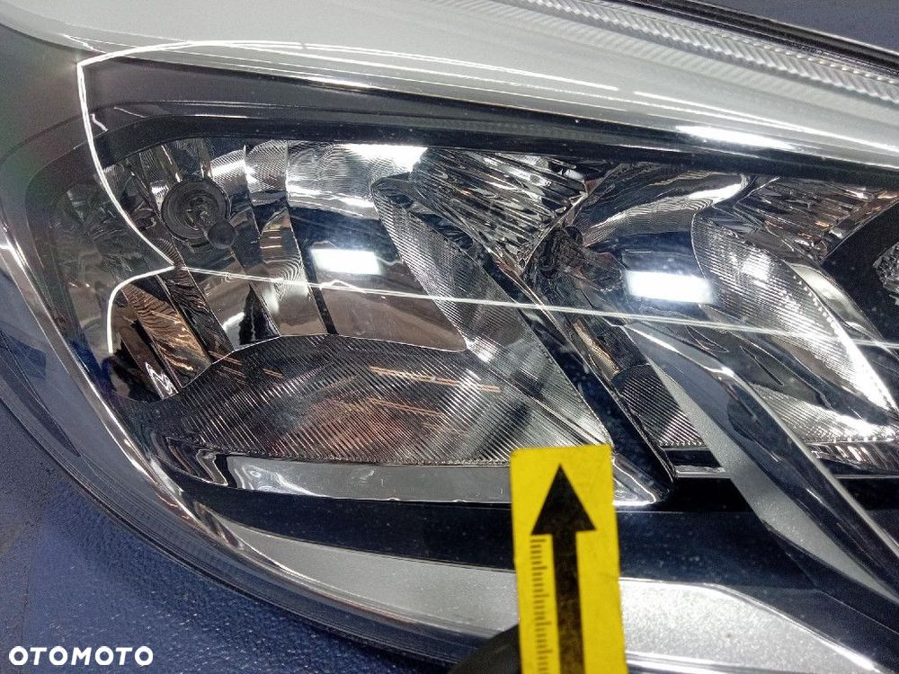 FORD FIESTA MK8 17- REFLEKTOR PRAWY PRZÓD LAMPA H1BB-13W029-AD - 9