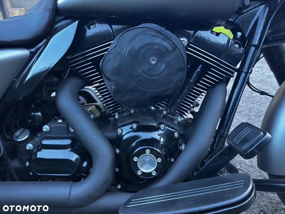 Harley-Davidson FLHXS Special - 17